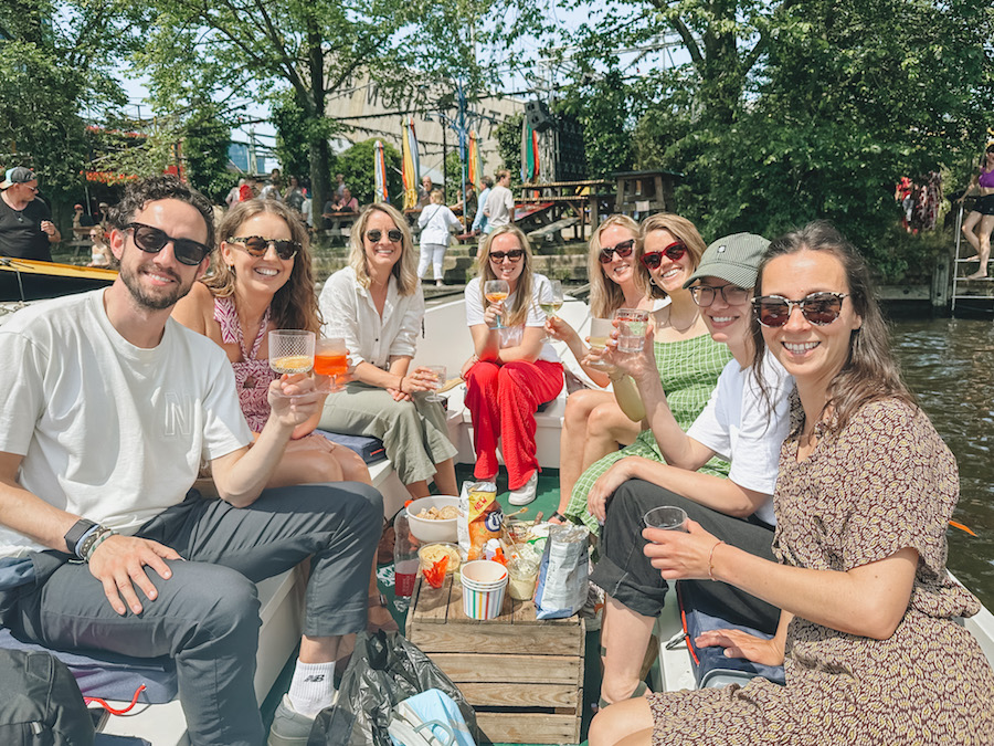 Zelf varen over de Amsterdamse grachten